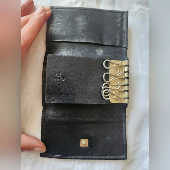 Gucci Marmont Black Leather Key Holder - Picture 10 of 12